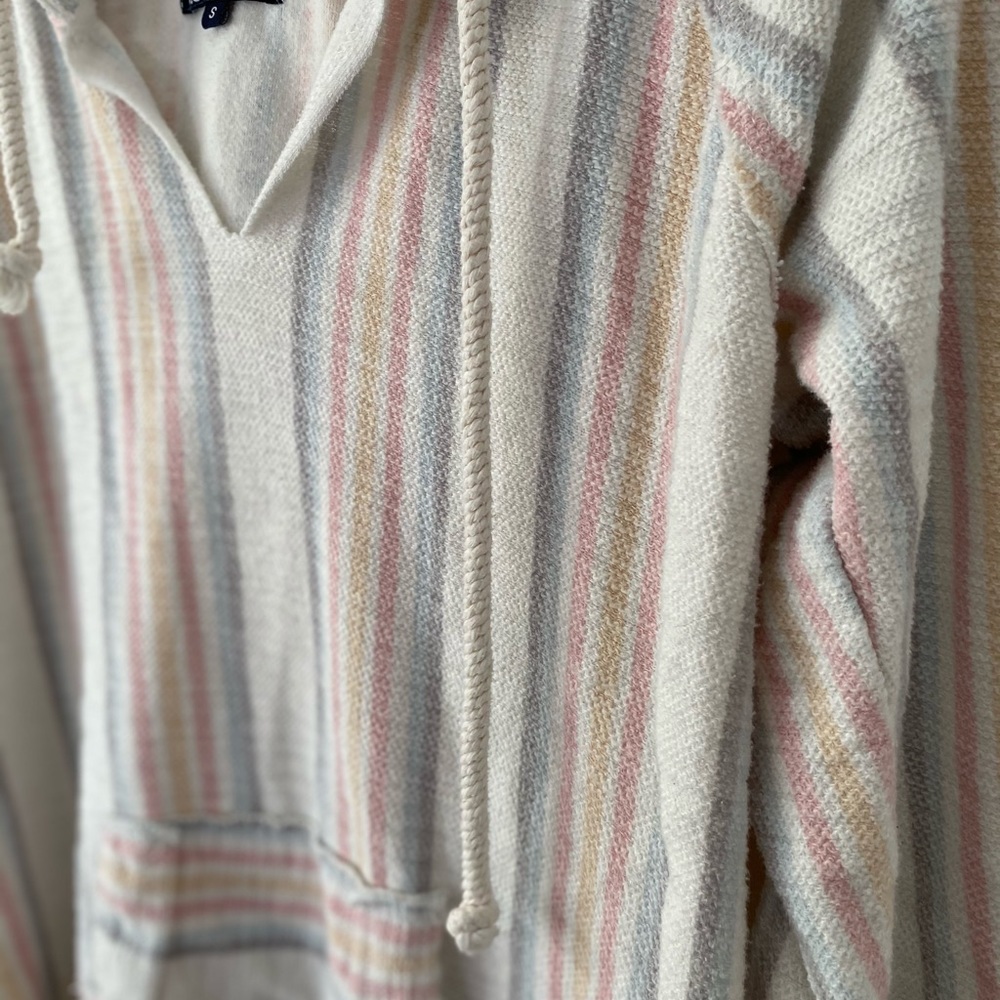 Beach pullover - Picture 4 of 6